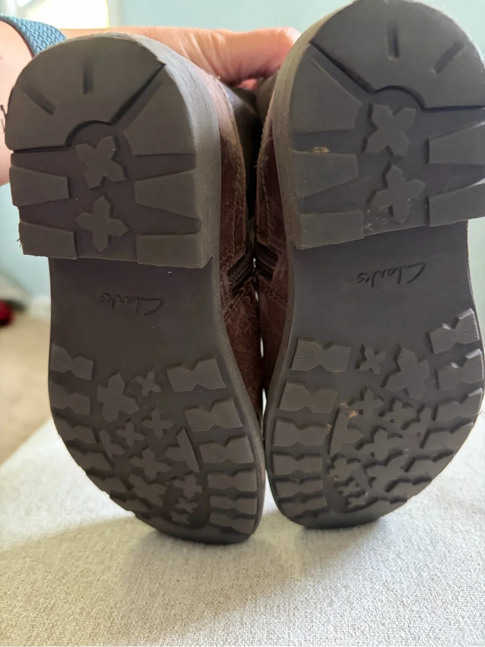 Great condition Clark’s leather kids boots
